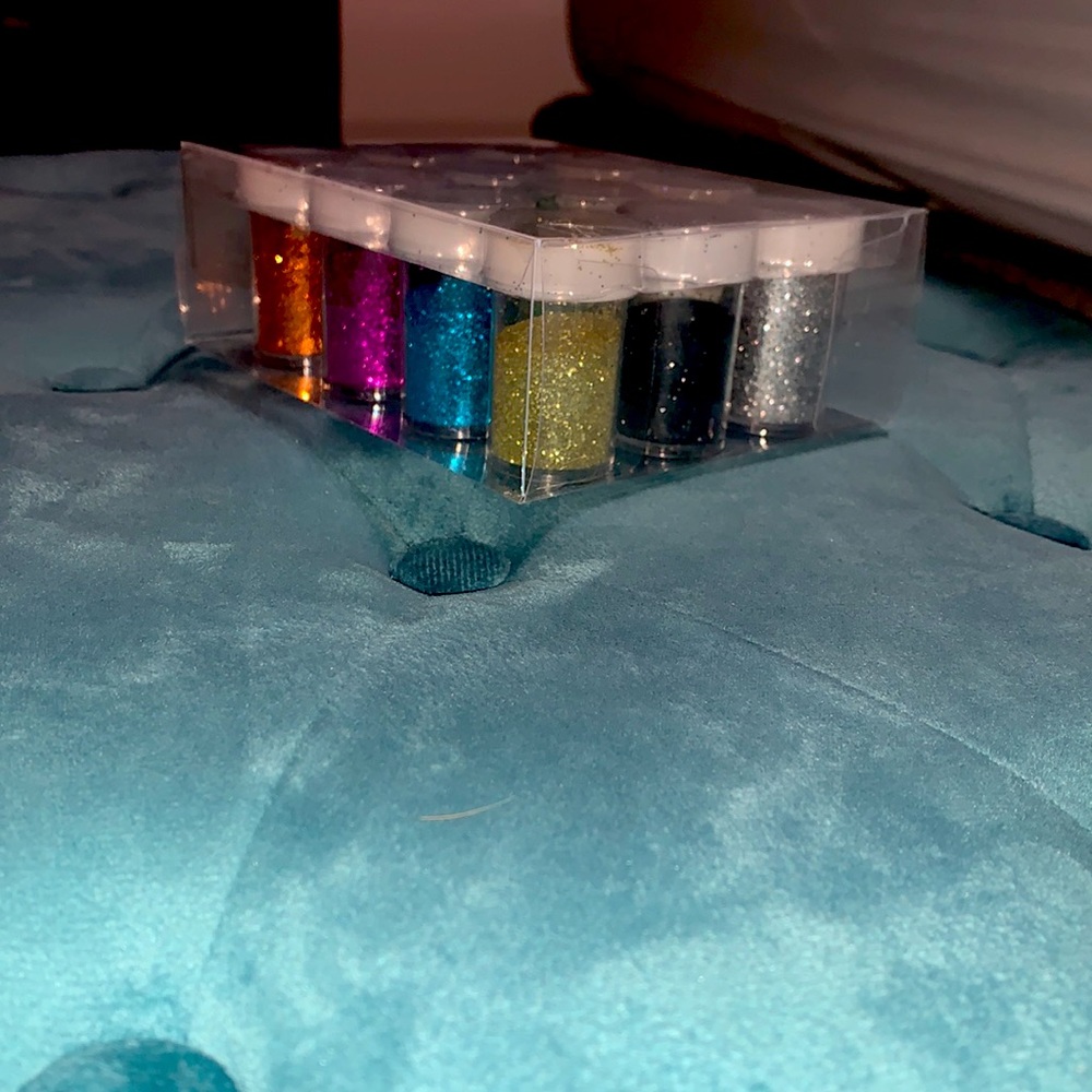 🌈🥳🤩!GLITTER!🤩🥳🌈 - Picture 2 of 3
